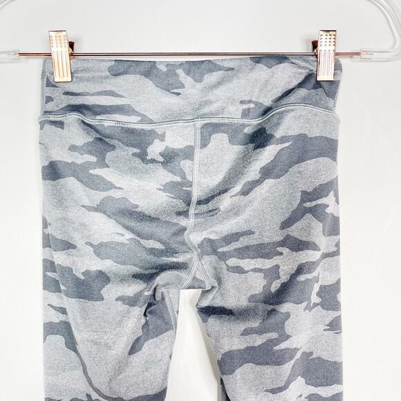 Athleta Girl Large 12 Gray Camo Printed Chit Chat Capri Leggings Workout Active - Picture 6 of 11
